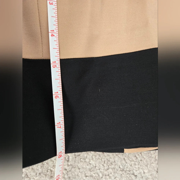 BANANA REPUBLIC black/ beige lightweight cropped jacket. Size 6P - Picture 11 of 11